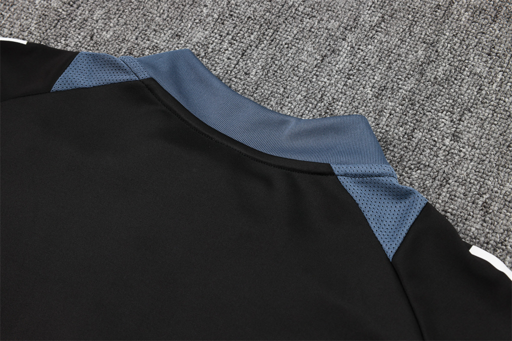 Manchester United Kids Training Suit 24/25