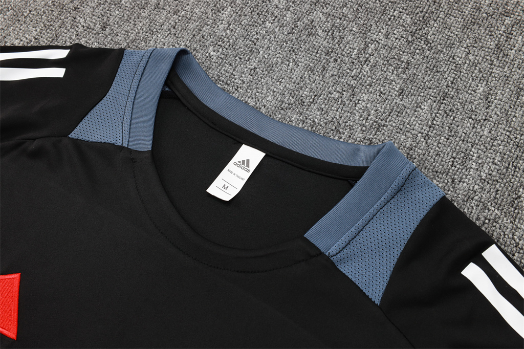 Manchester United Training Short sleeve Suit 24/25