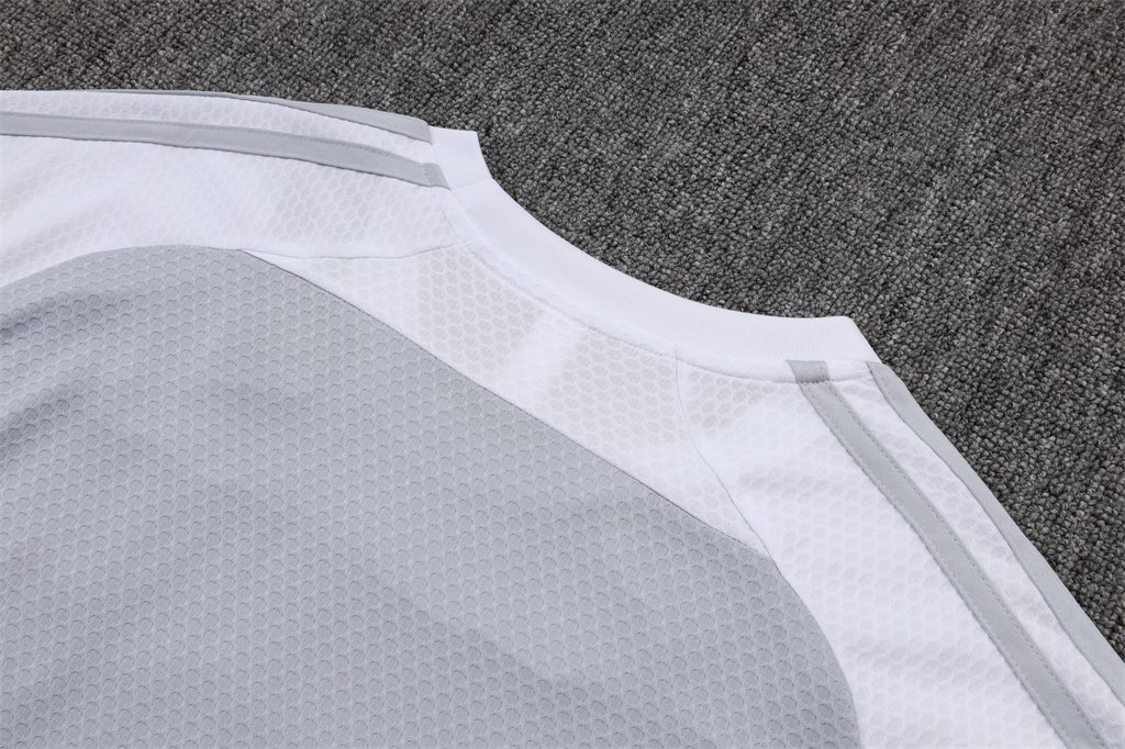 Real Madrid Training Short sleeve jersey 25/26