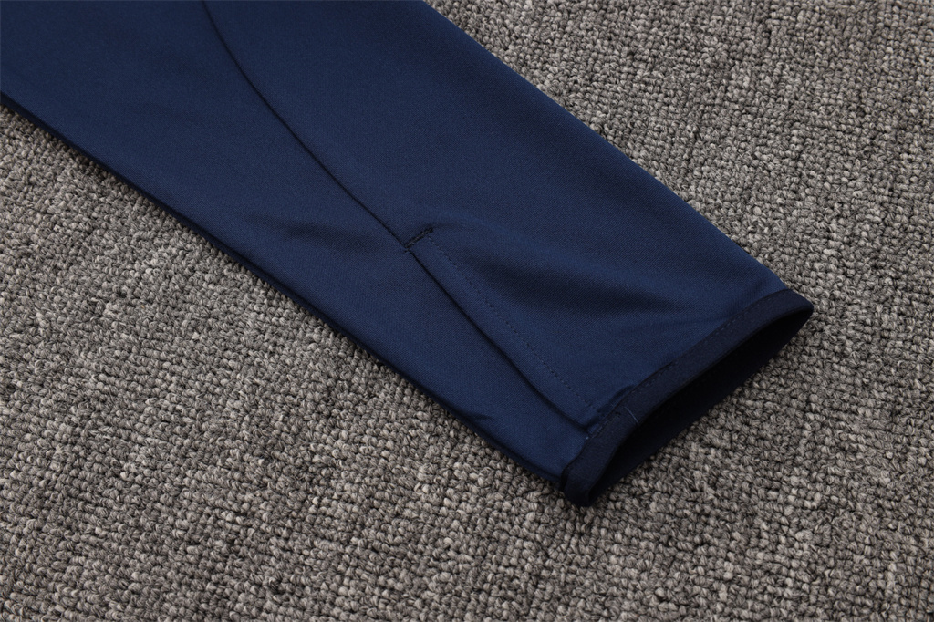 Manchester United Training Jersey Suit 24/25