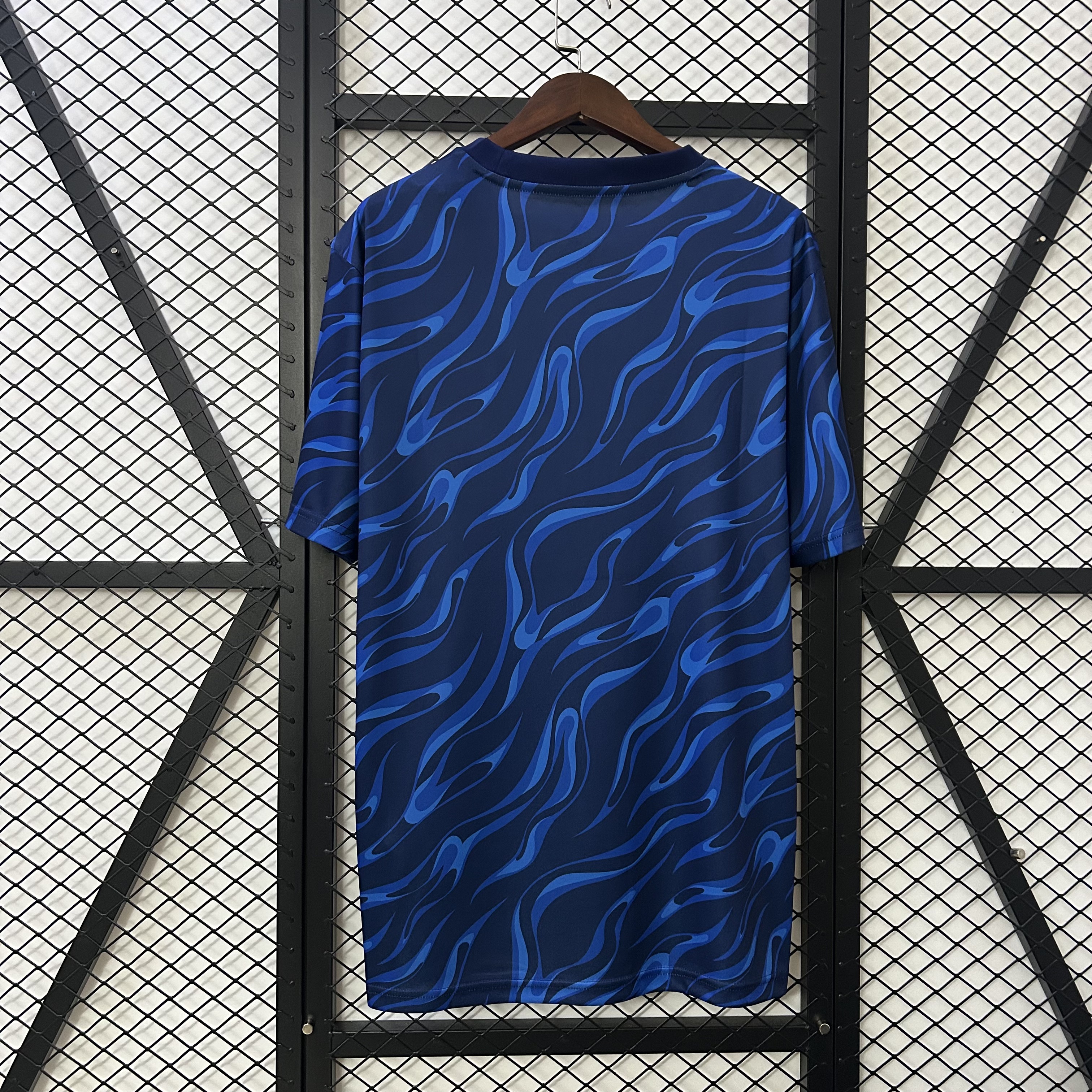 Real Madrid Pre Match Training Man Jersey 25/26