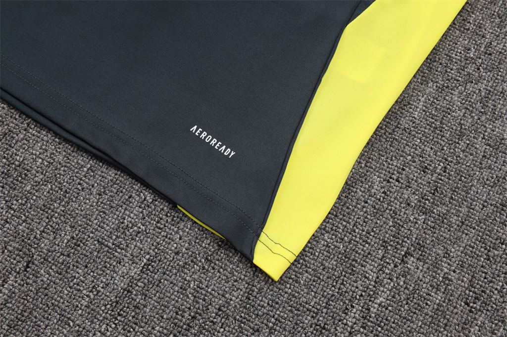 Real Madrid Training Jersey 25/26