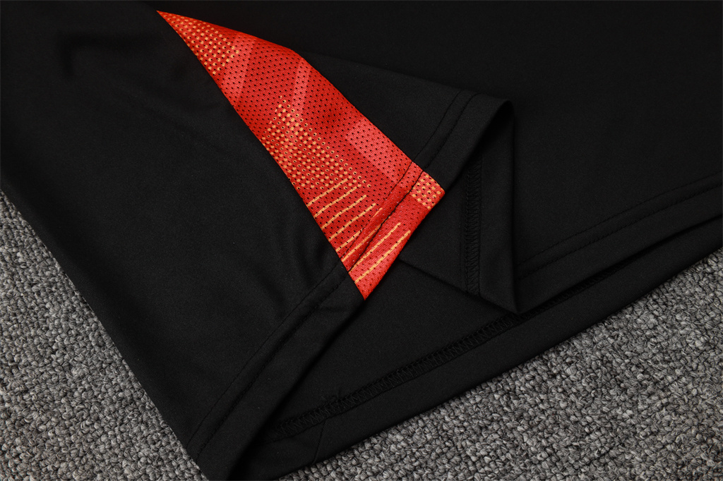 Internacional  Training Short sleeve Jersey 24/25