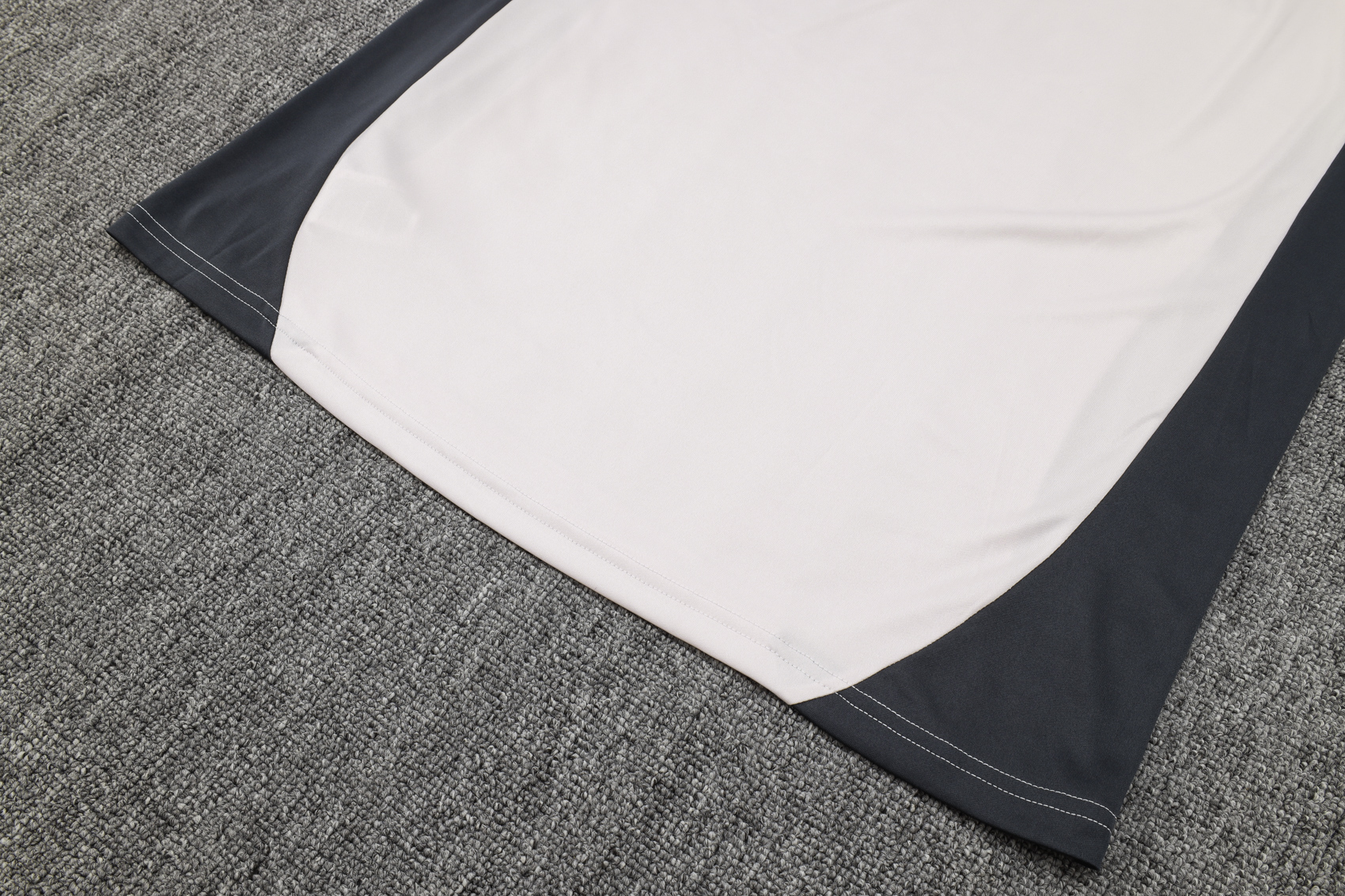 Real Madrid Training Short sleeve Jersey 24/25