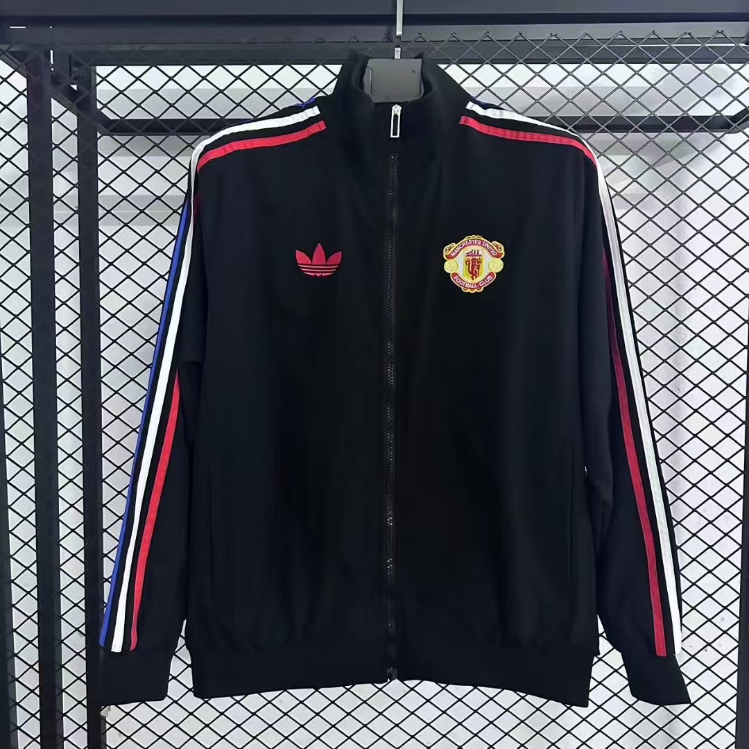 Manchester United Training Windbreaker 2025