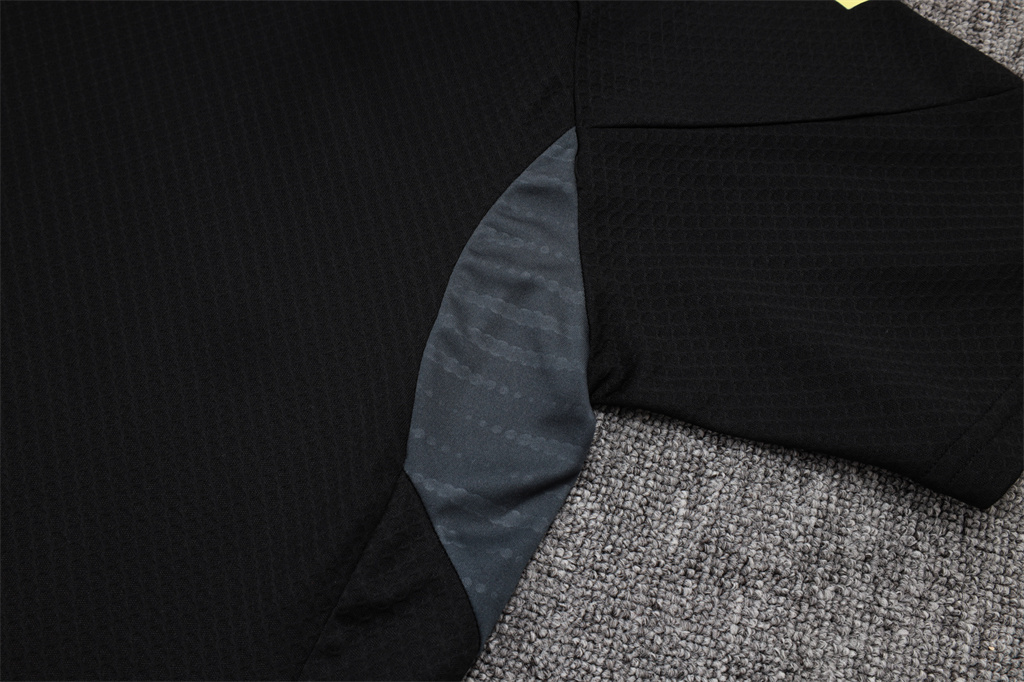 Juventus Training Short Sleeve jersey 25/26