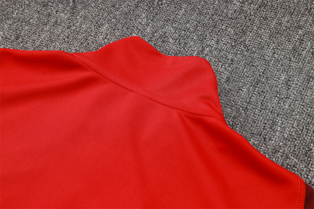 Internacional Training Jacket 24/25