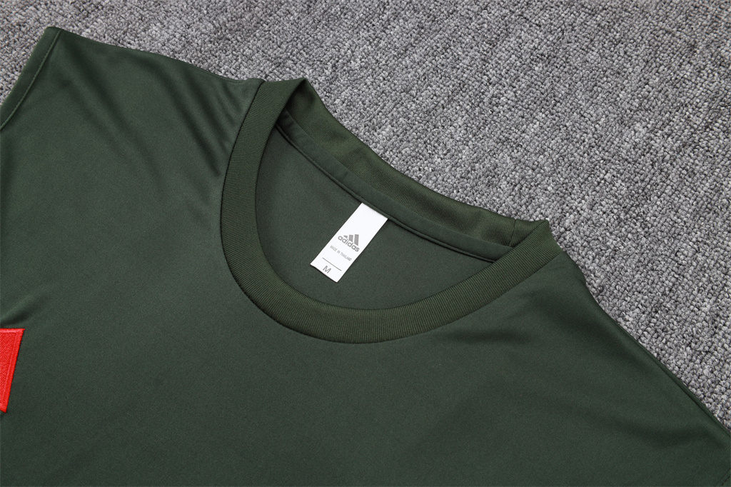 Bayern Munich Training Jersey 25/26