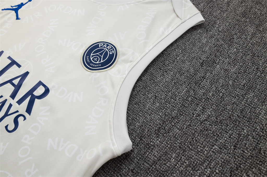 Paris Saint Germain Training Jersey 24/25