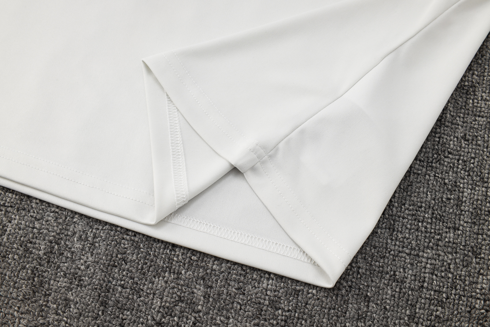 Liverpool Training Jersey 24/25