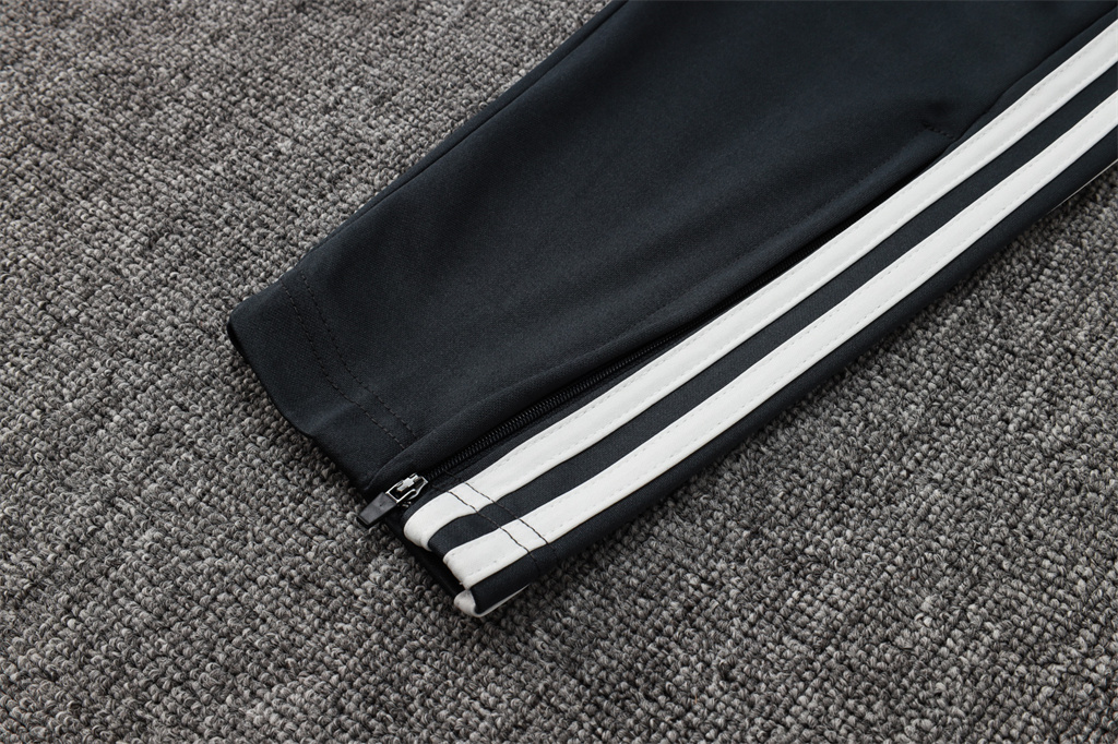 Juventus Training Pants 24/25