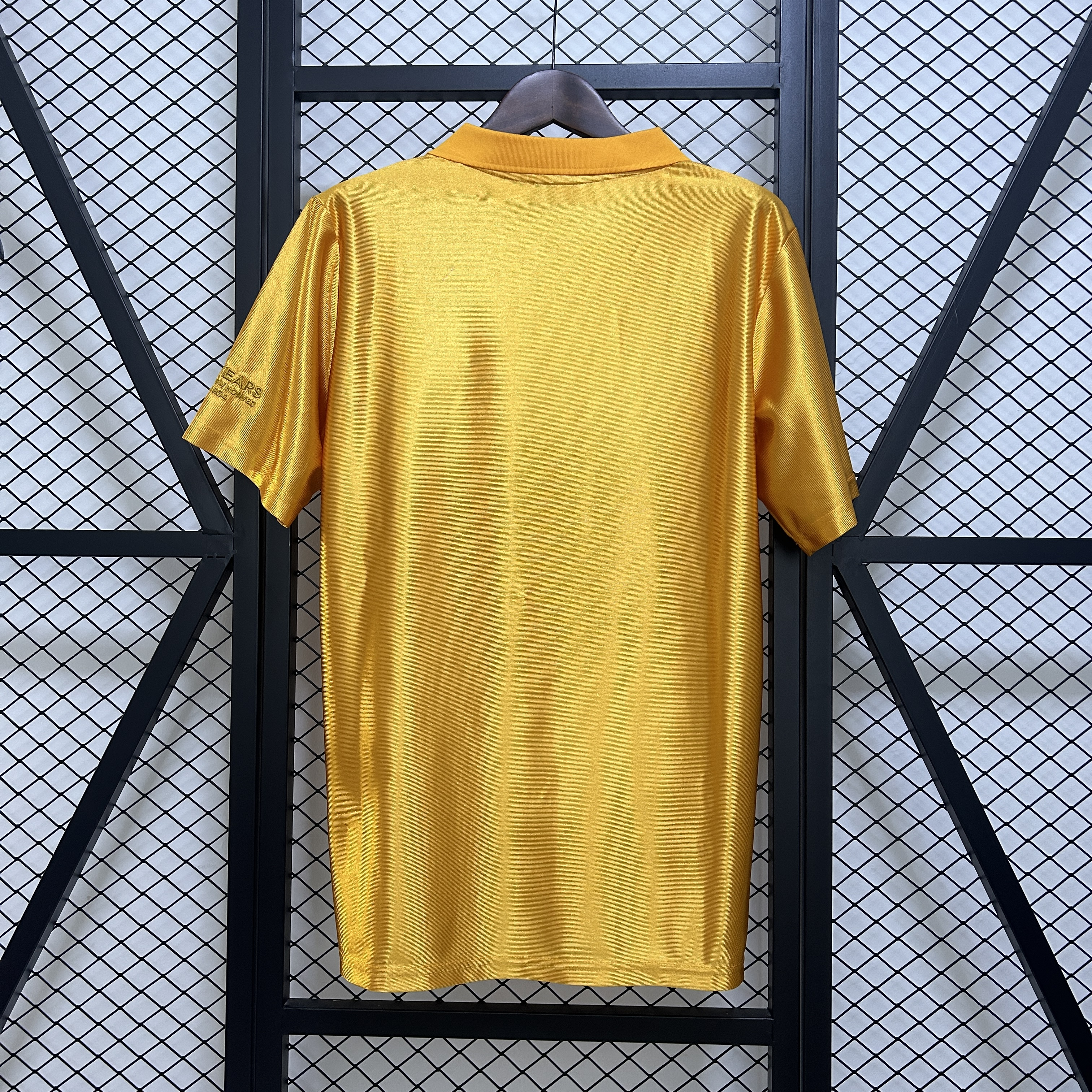 Wolves 70 Limited Edition Man Jersey