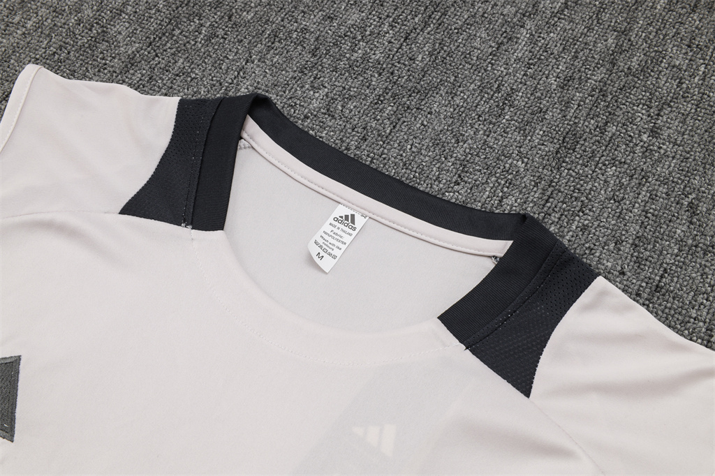 Real Madrid Training Jersey 24/25