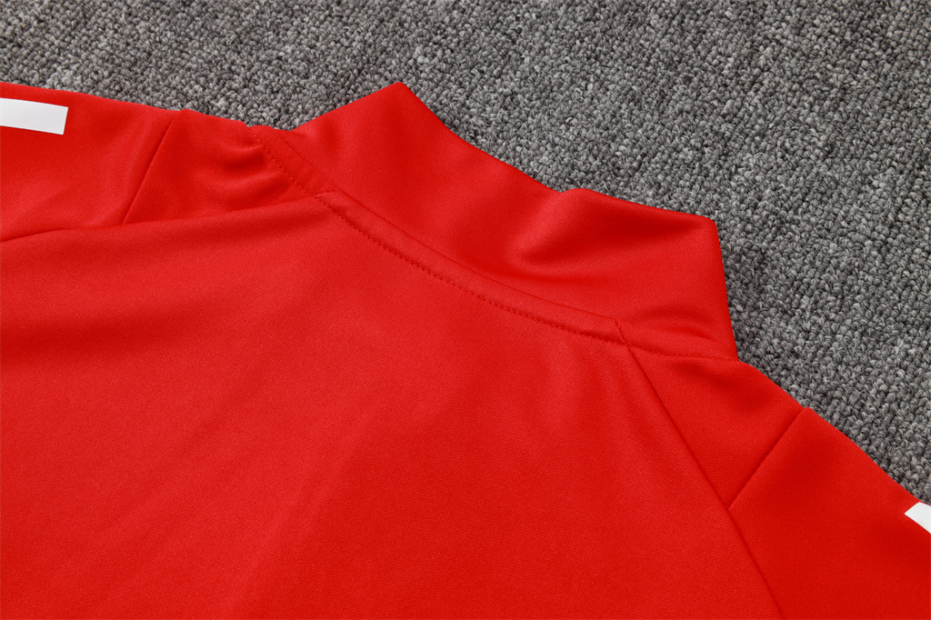 Manchester United Training Jacket 24/25