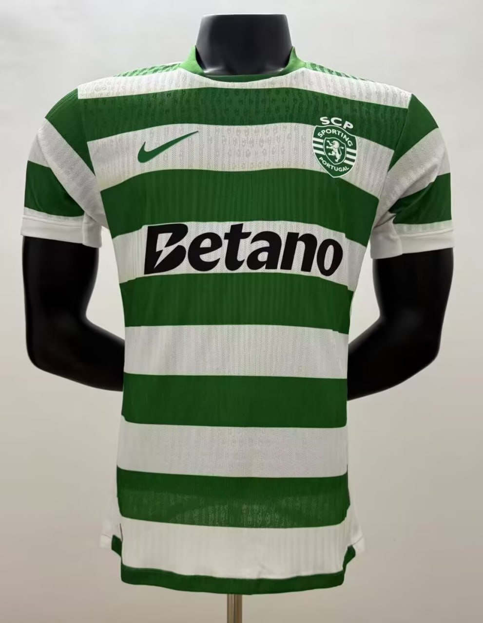 Sporting Lisbon Home Player Version Man Jersey 25/26