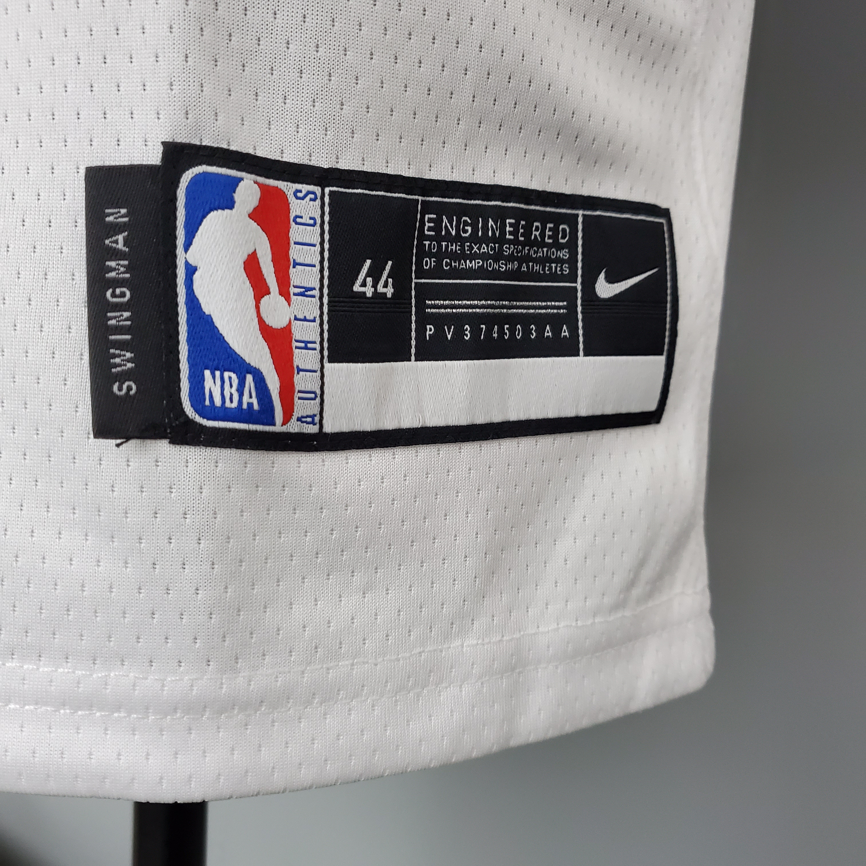 LeBron James Cleveland Cavaliers Swingman Jersey White