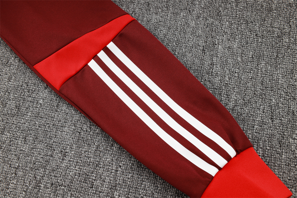 Internacional Training Jacket 24/25