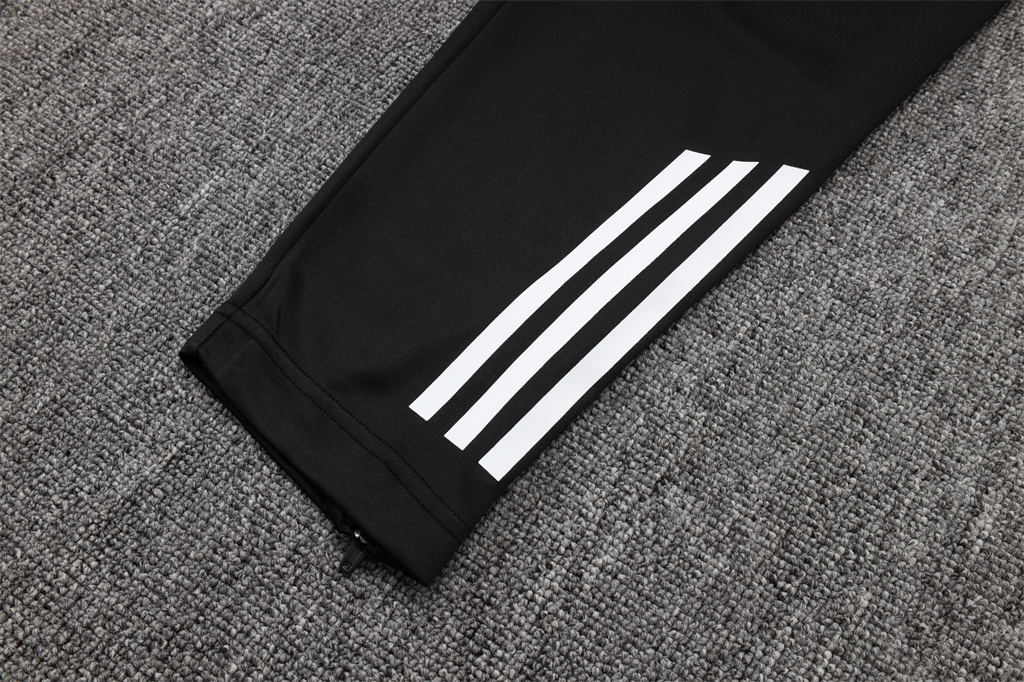 Manchester United Training Pants 25/26