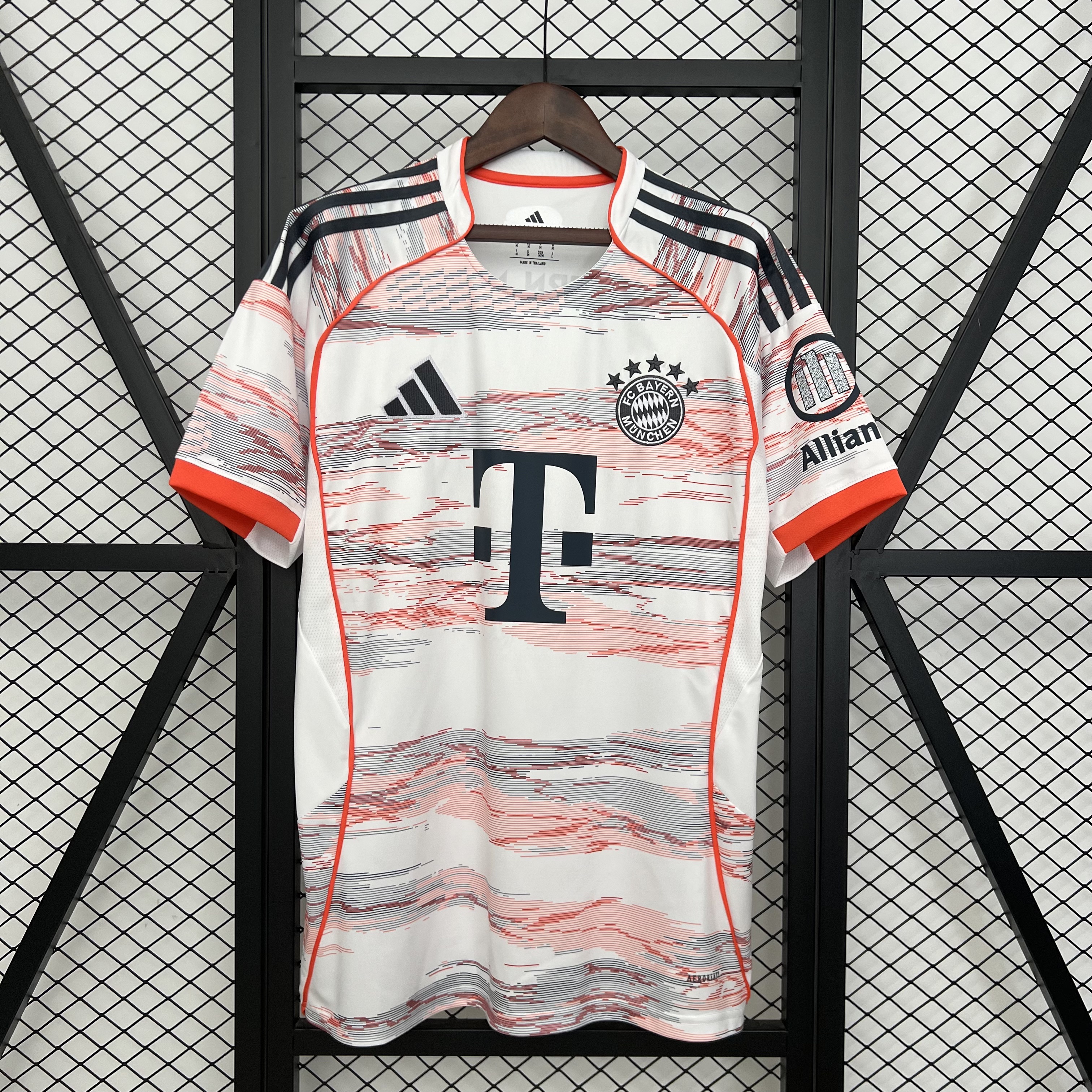 Bayern Munich Away Man Jersey 25/26