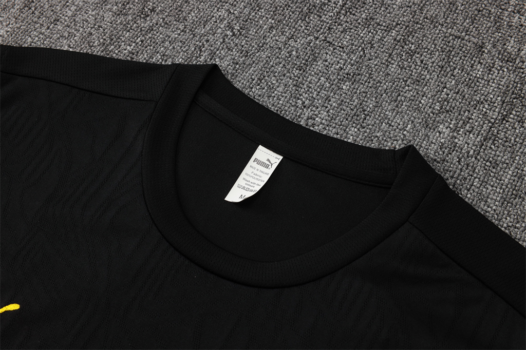 Borussia Dortmund Training Jersey 23/24