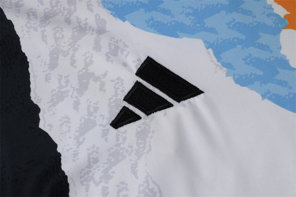 Real Madrid Training Short sleeve Jersey 24/25