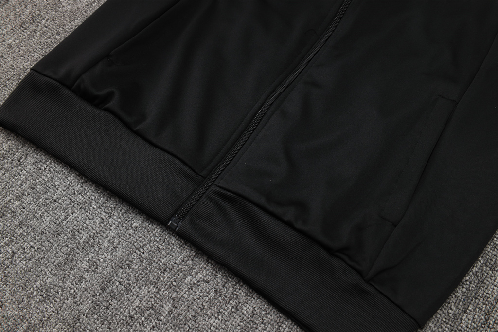 Manchester United Training Jacket 24/25