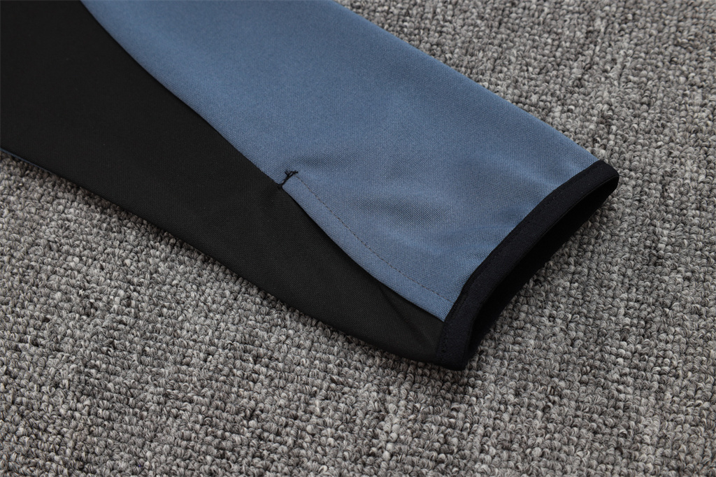 Manchester United Training Jersey Suit 24/25