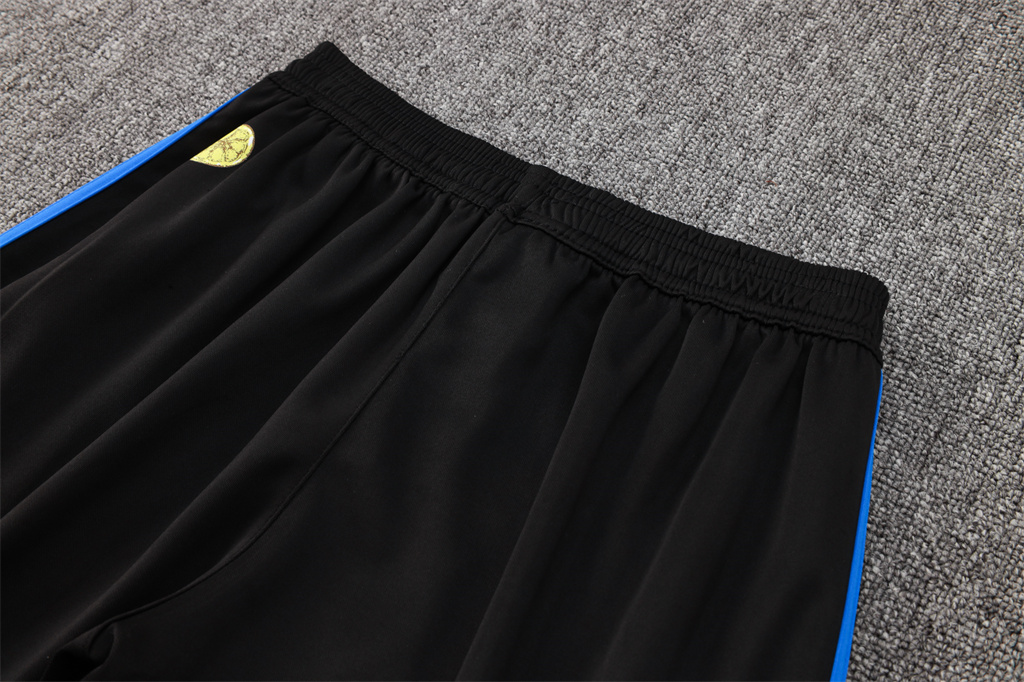 Manchester United Training Pants 24/25