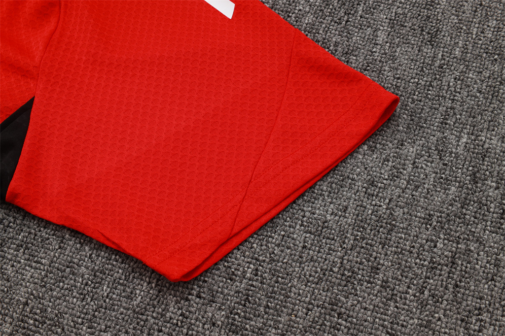 Liverpool Training Short sleeve Suit 24/25