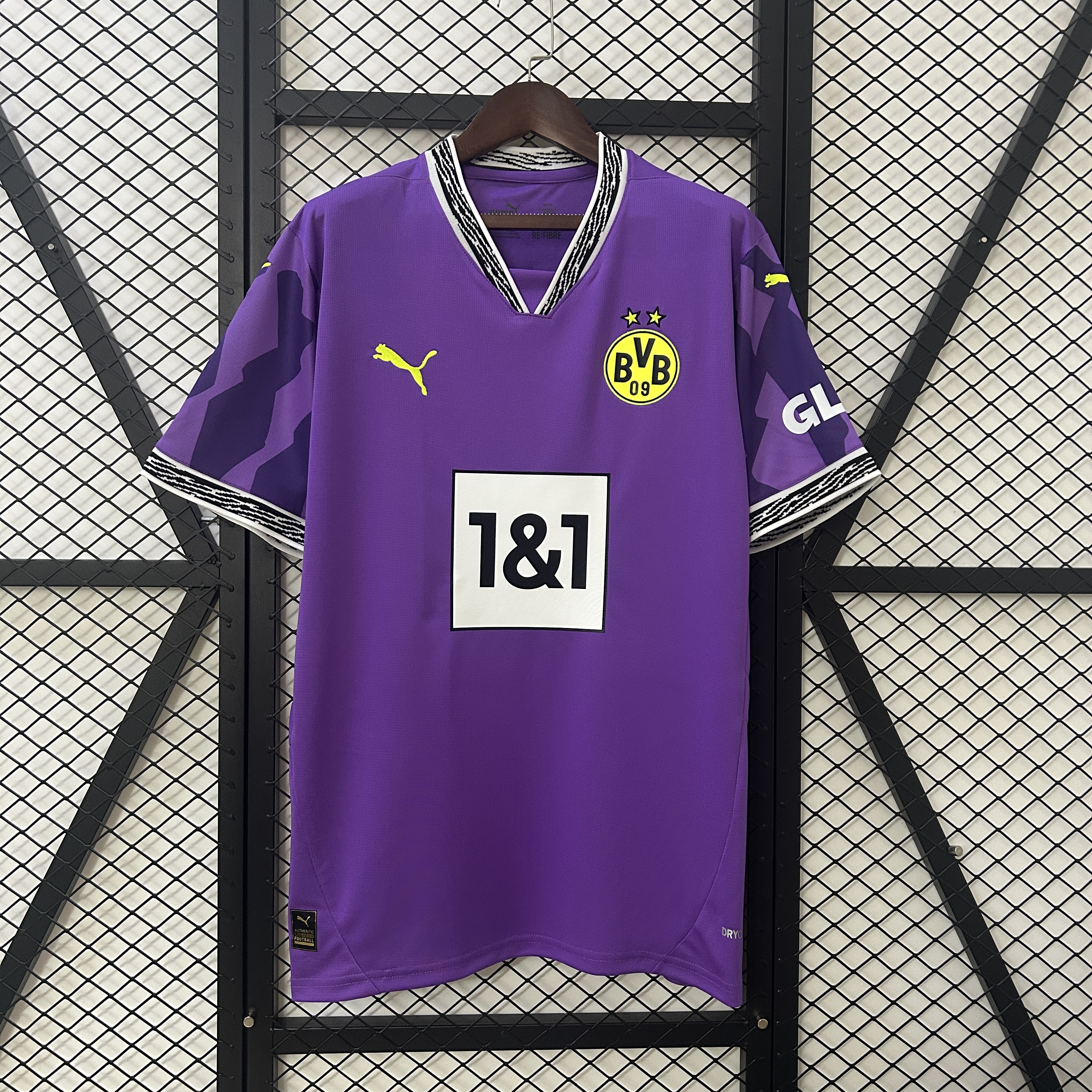 Borussia Dortmund Goalkeeper Special Man Jersey 24/25