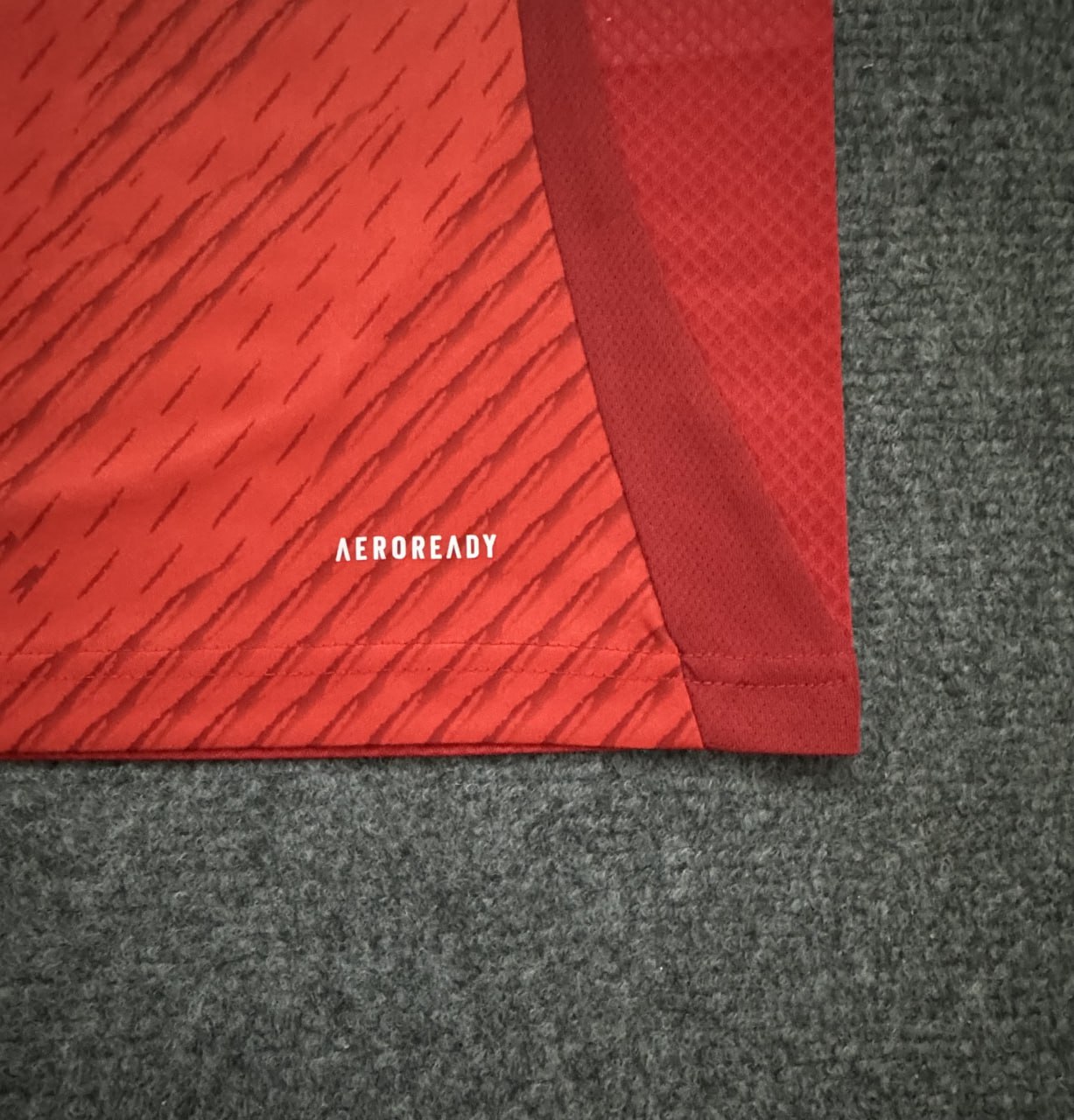 Nottingham Forest Home Man Jersey 24/25