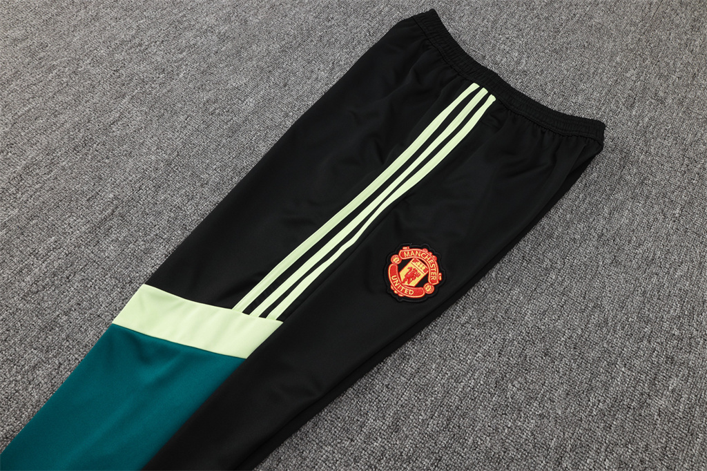 Manchester United Training Pants 24/25