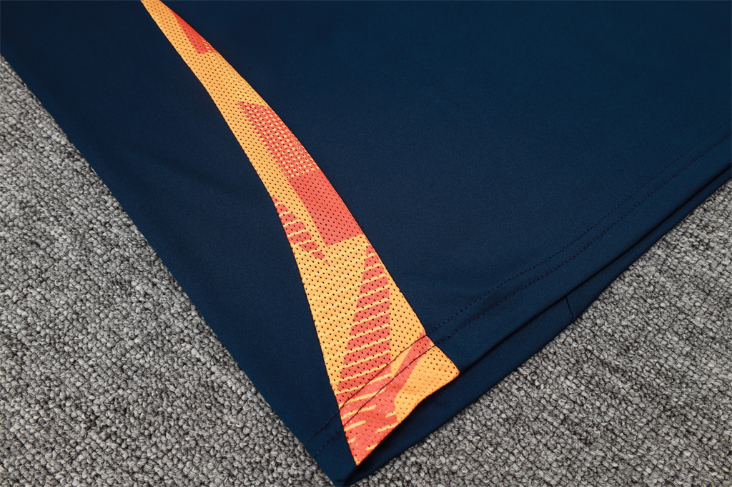 Juventus Training Short Sleeve Suit 24/25