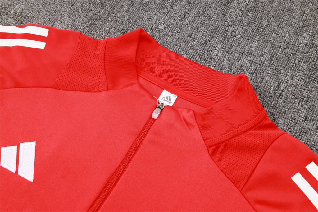 Manchester United Training Jersey Suit 24/25