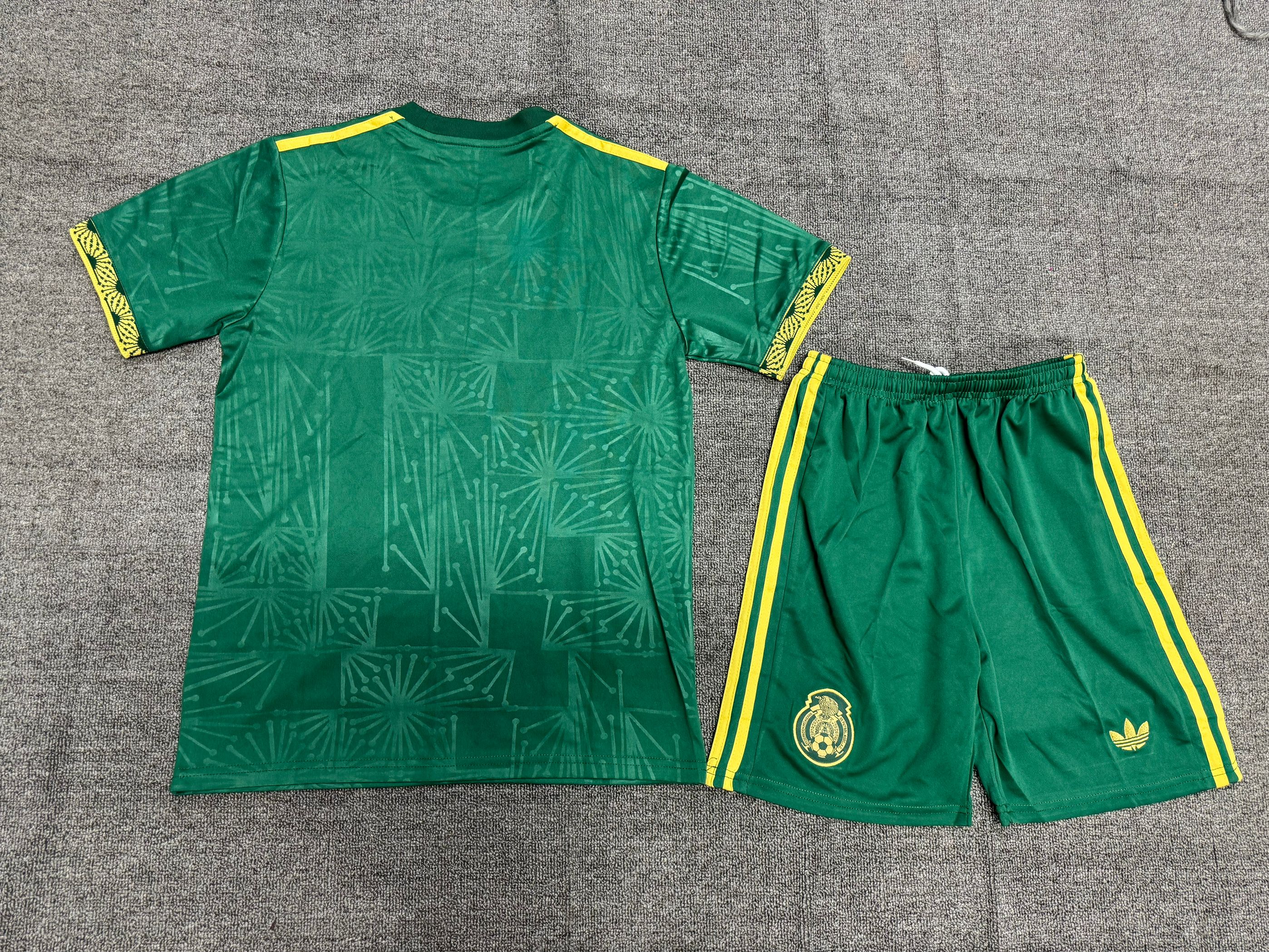 Mexico Gold Kids Suit 25/26 Green