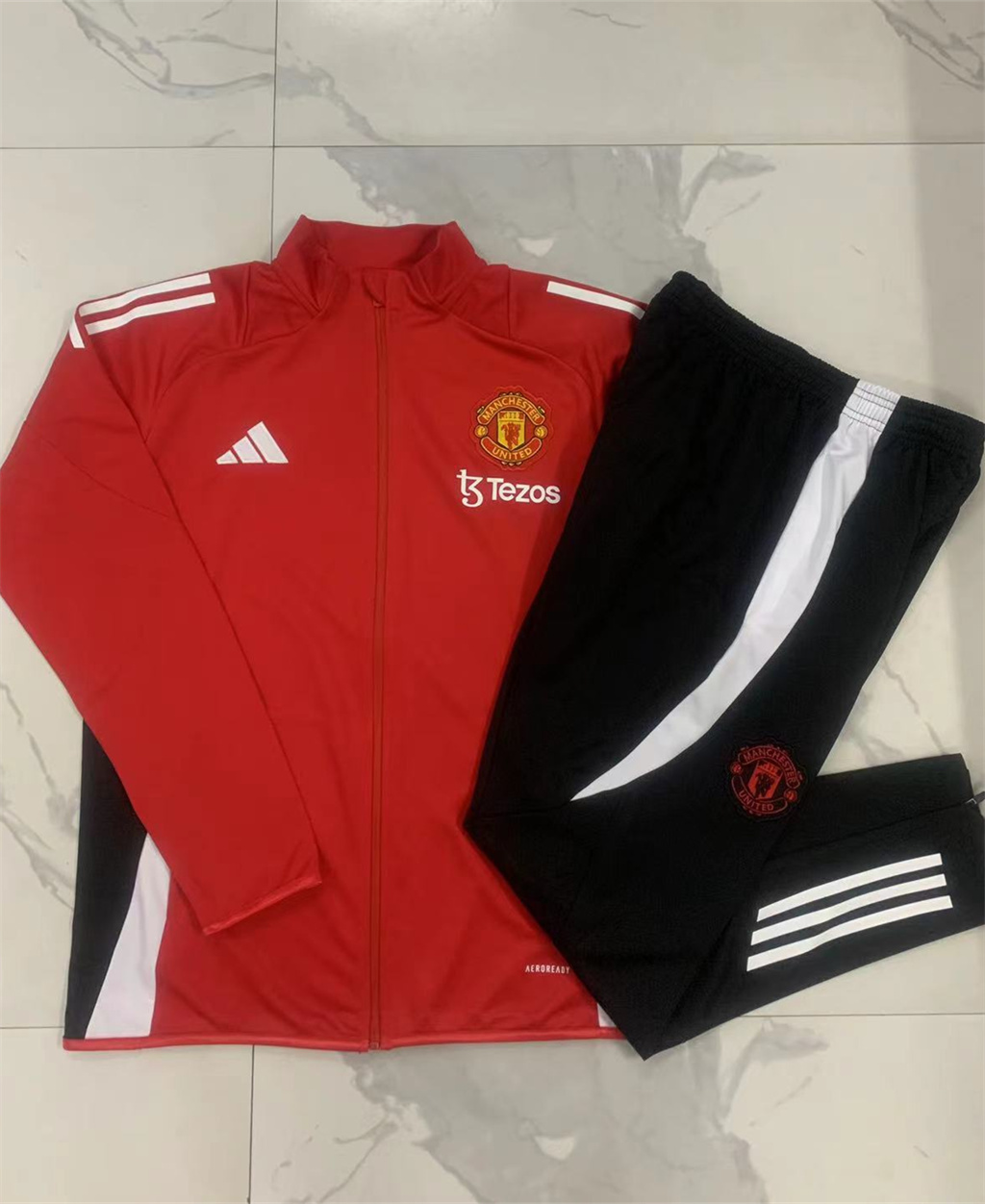 Manchester United Kids Training Suit 24/25