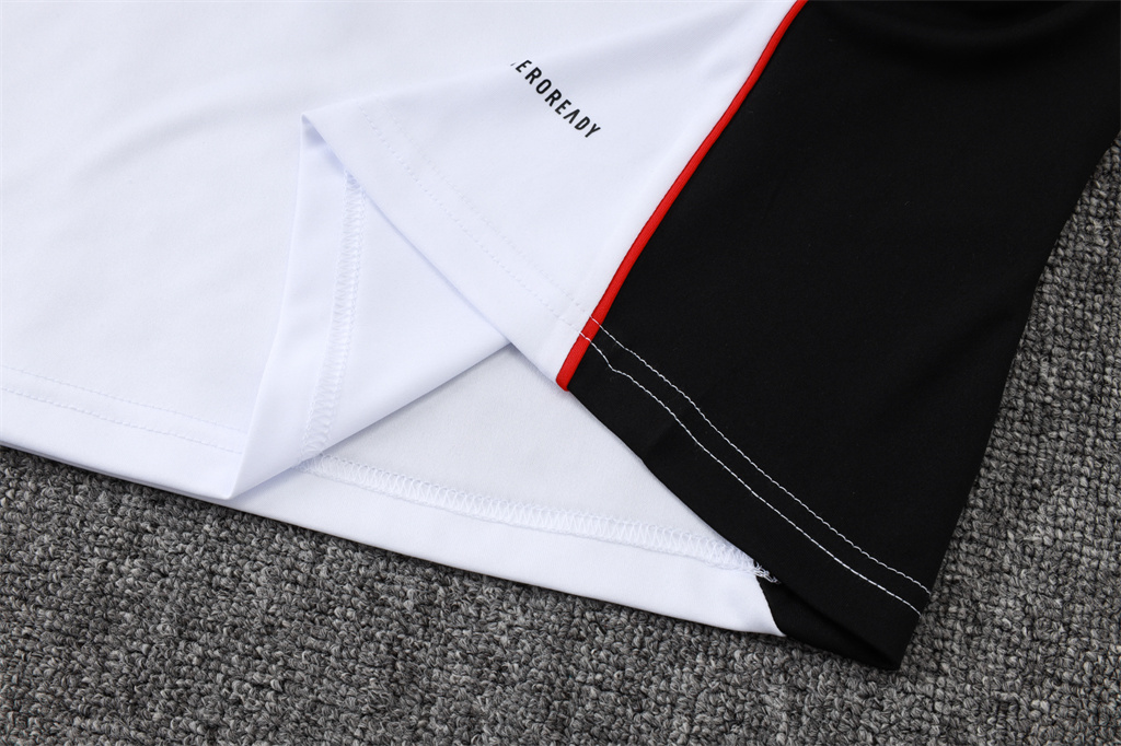 Bayern Munich Training Jersey 25/26