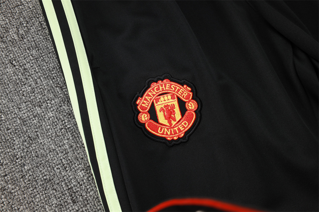Manchester United Training Pants 24/25