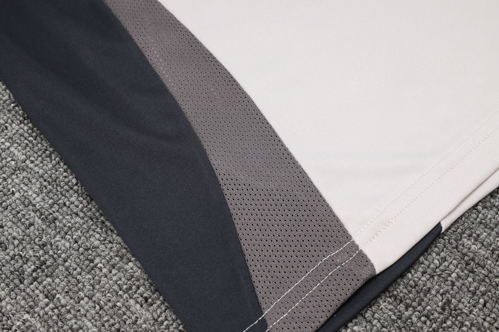 Real Madrid Training Short sleeve Jersey 24/25