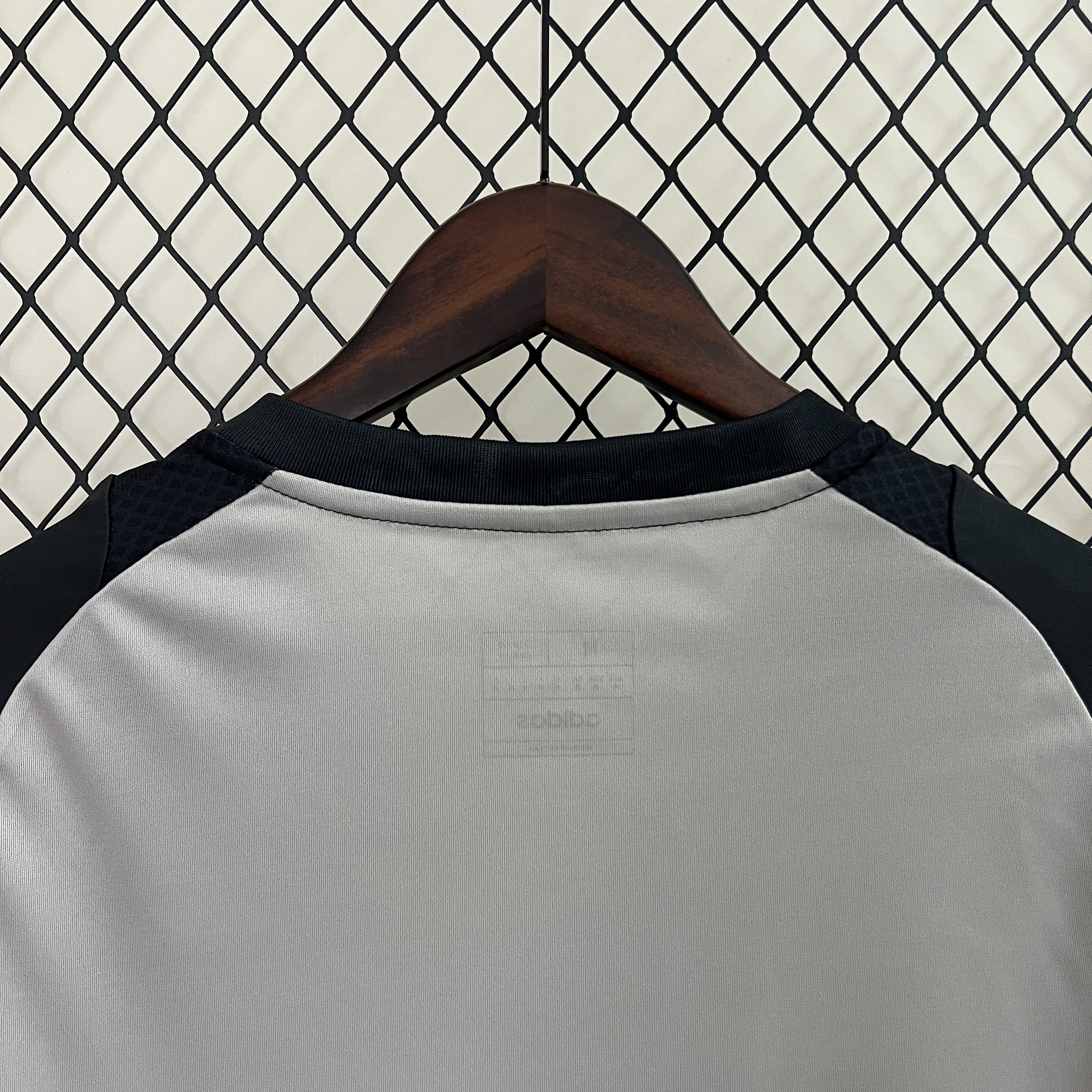 SL Benfica Training Man Jersey 24/25