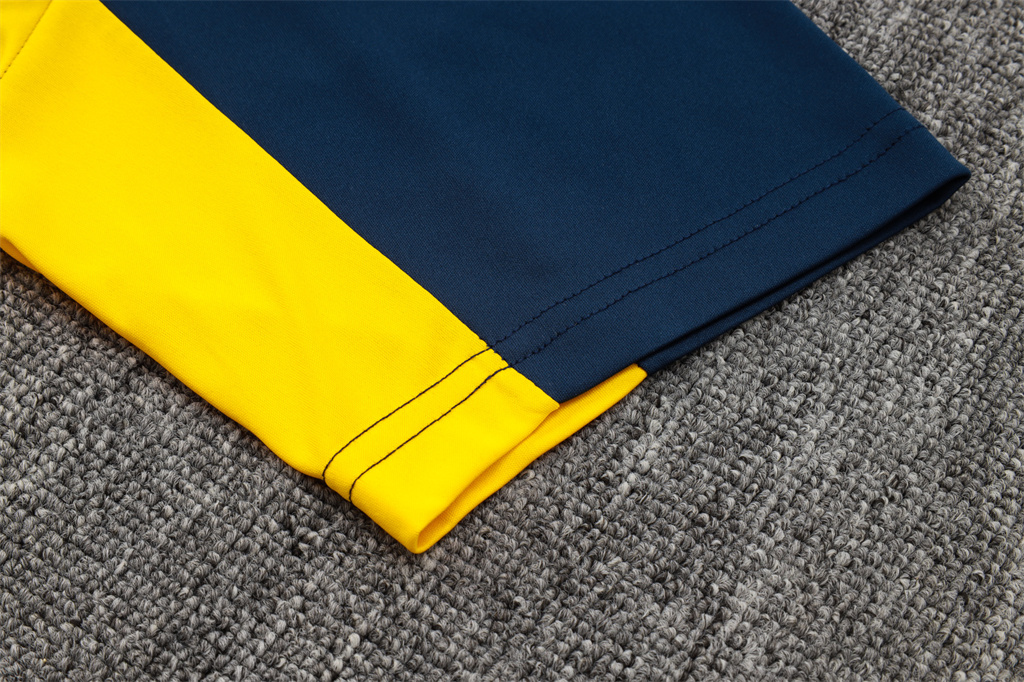 Real Madrid Training Short sleeve Jersey 24/25