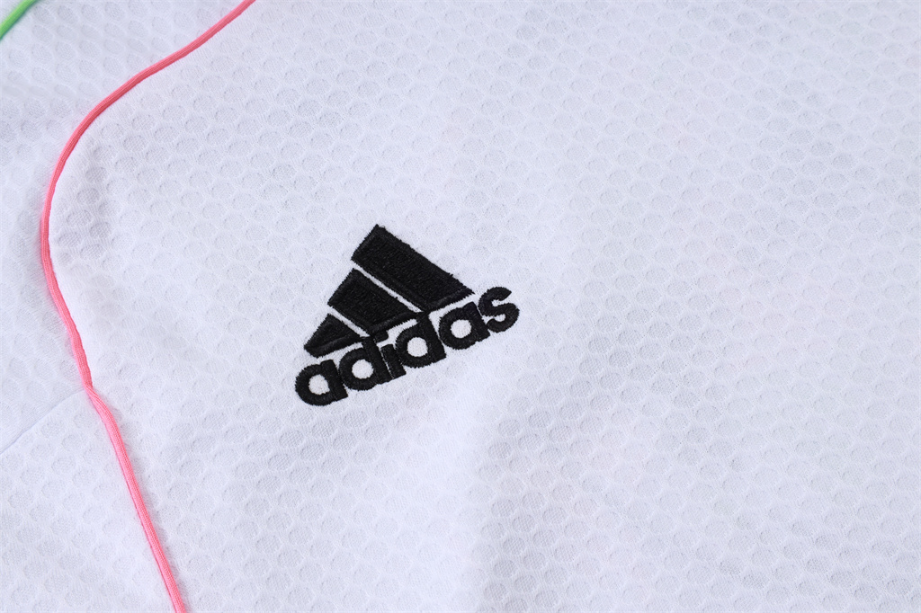 Juventus Training Short Sleeve Jersey 25/26