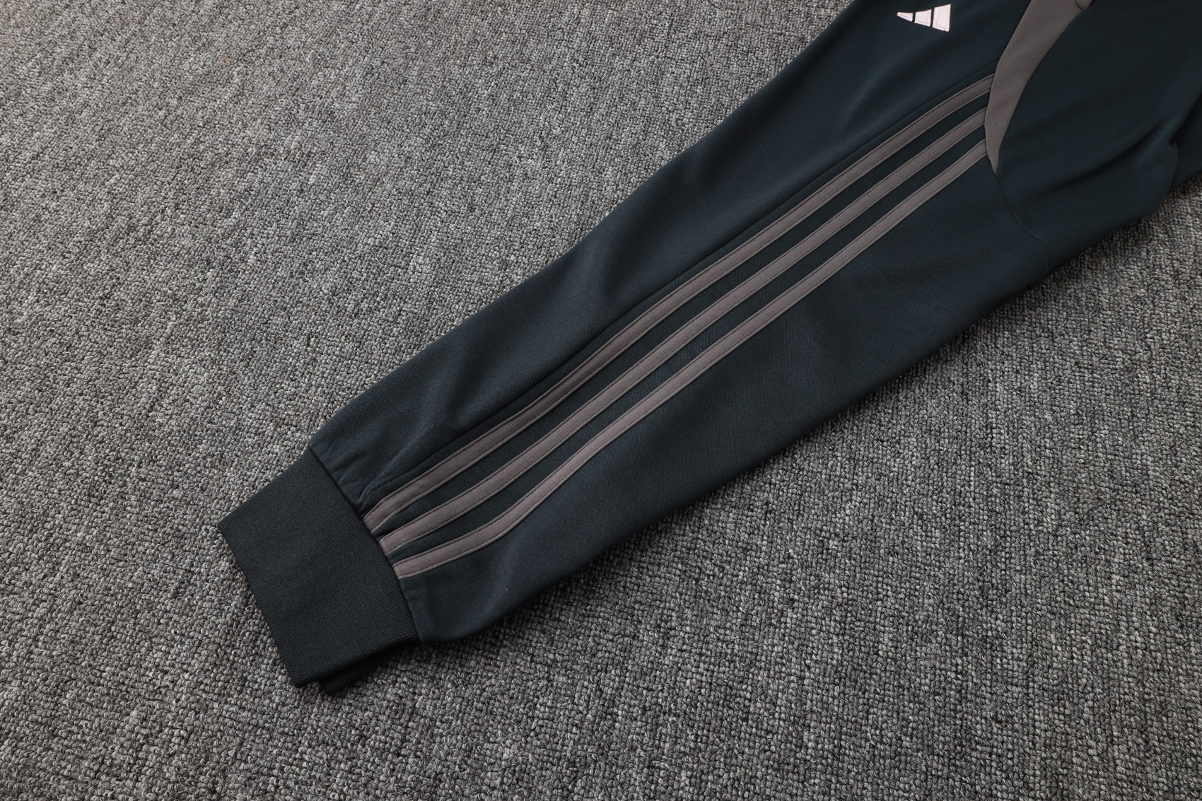 Real Madrid Training Suit 24/25