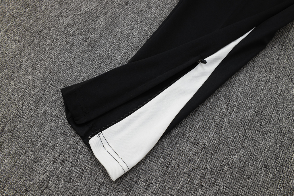 Liverpool Training Pants 24/25