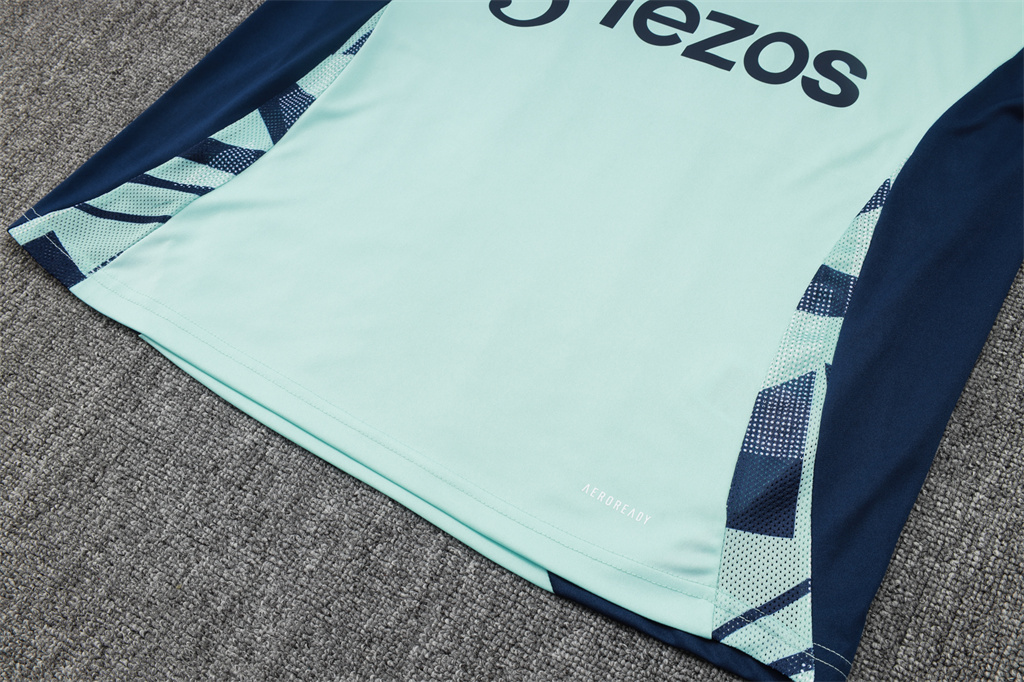 Manchester United Training Jersey 24/25