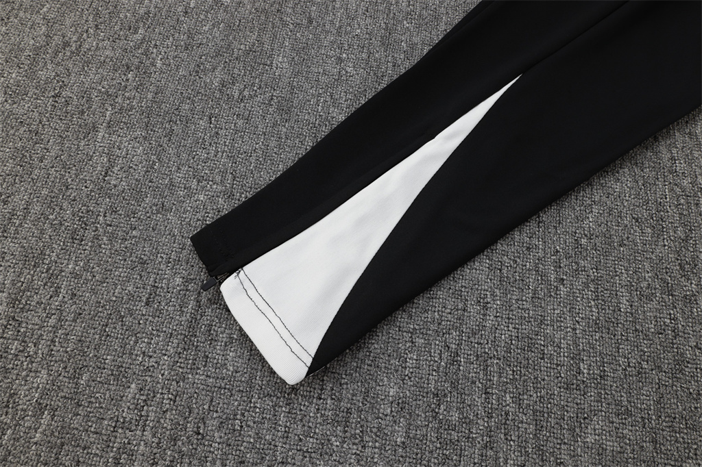 Liverpool Training Pants 24/25