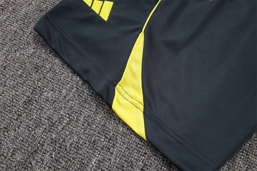 Real Madrid Training Jersey 25/26