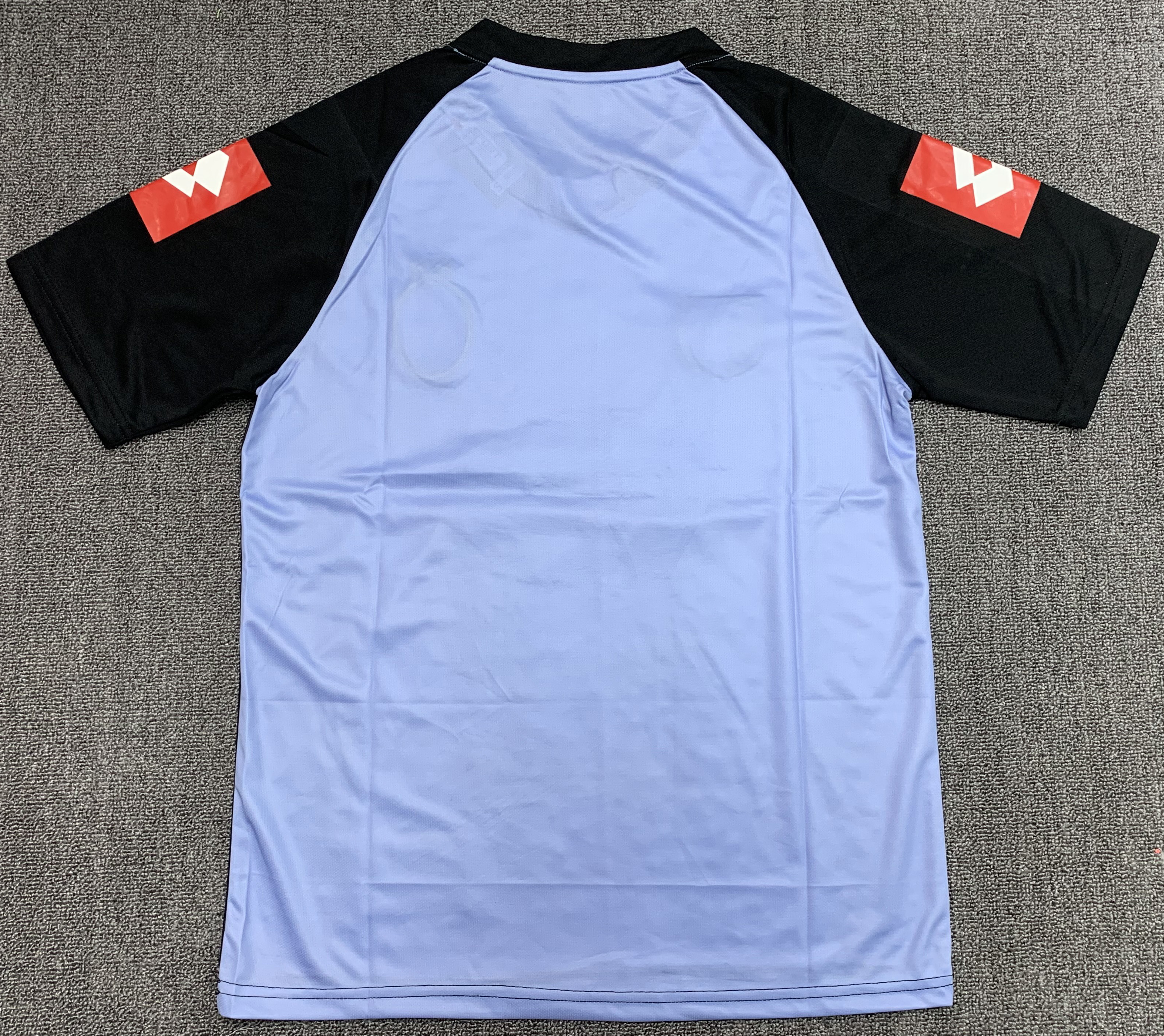 Juventus Retro Blue Goalkeeper Jersey 2002/03