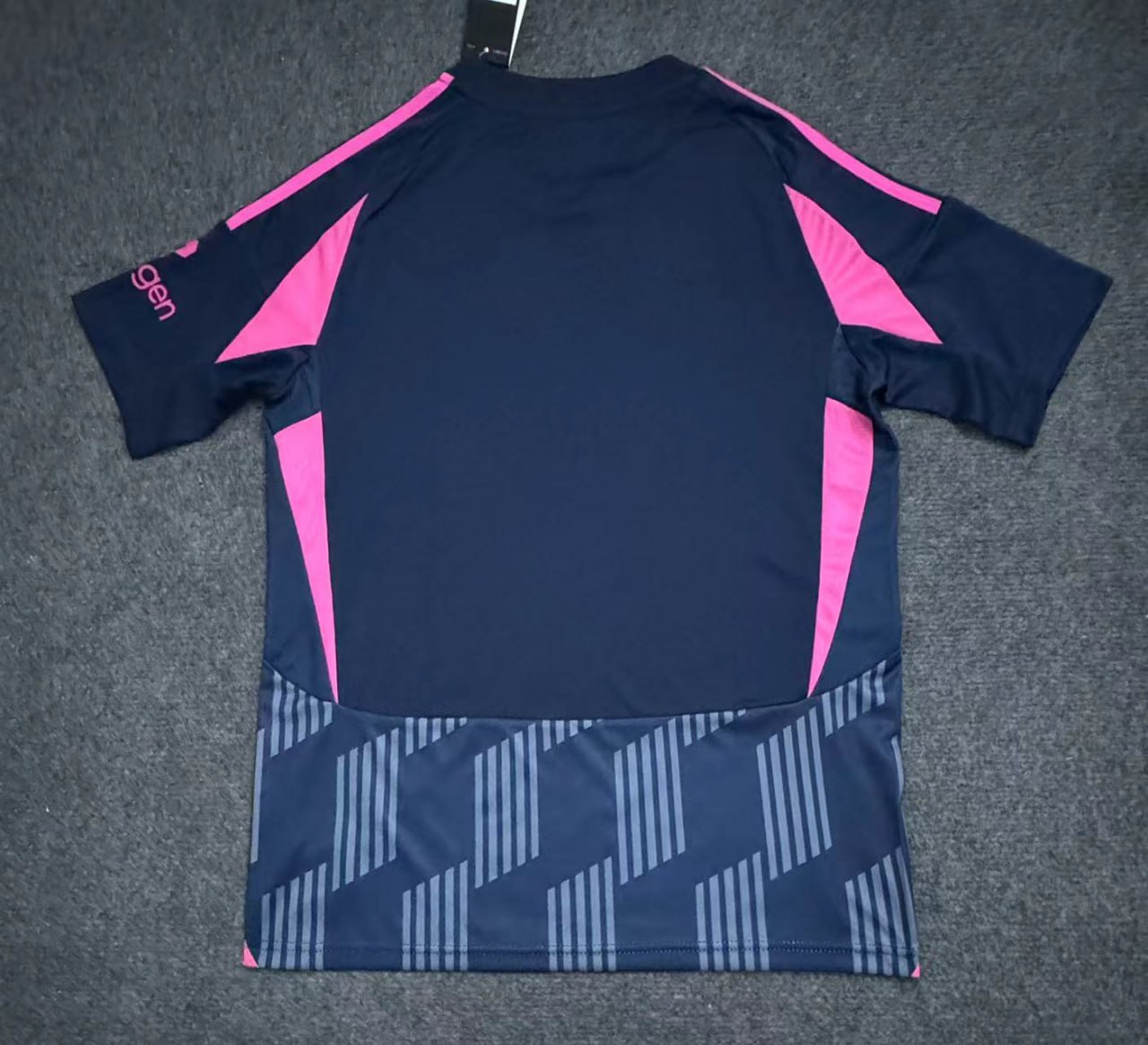 Nottingham Forest Away Man Jersey 24/25