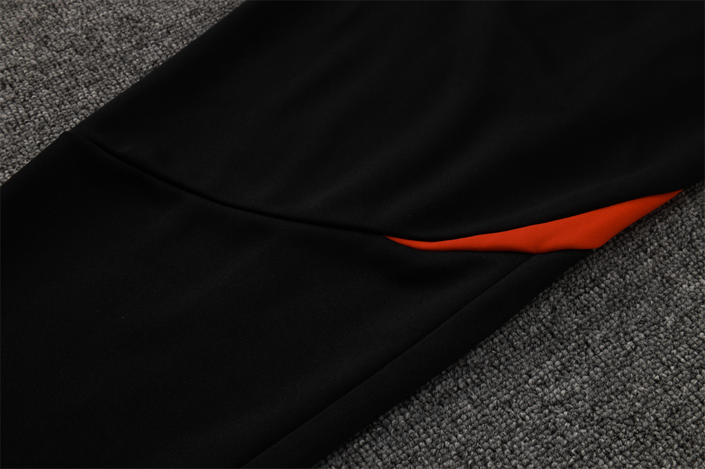 Internacional  Training Pants 24/25